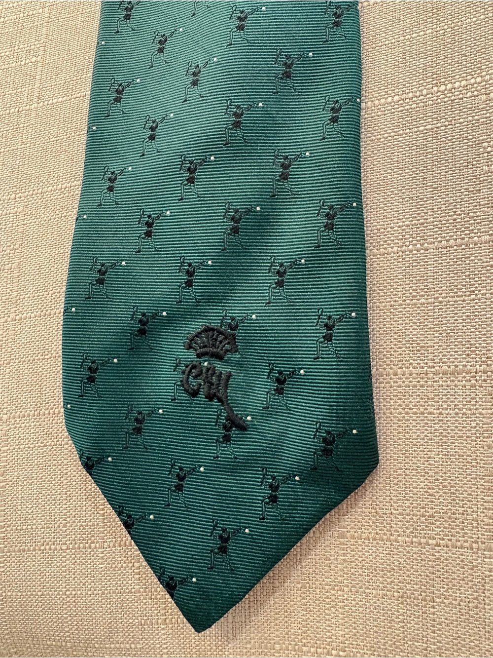 Classic Deep Green Men's Tie with Subtle Black Motif